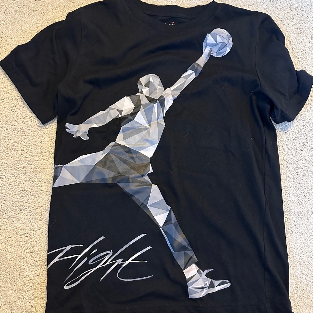 Air Jordan T Shirt, NWOT, Black with Gray Wrap-Around Design, Boys Large